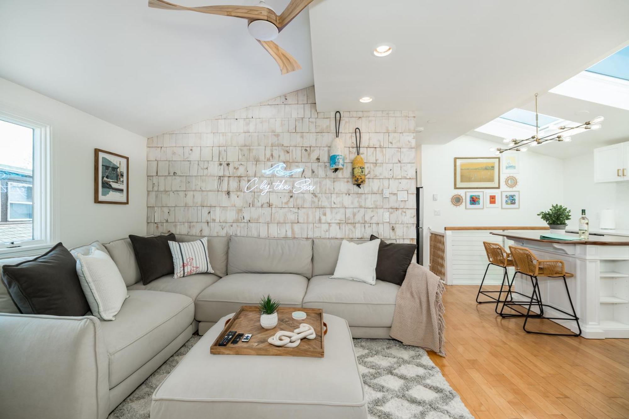 Cbythesea - Ocean View Penthouse Gloucester Extérieur photo